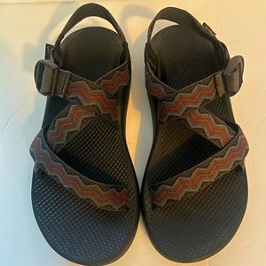 Chaco Vibram Z/1 Unaweep Red Black
Sandal Mens Size 9